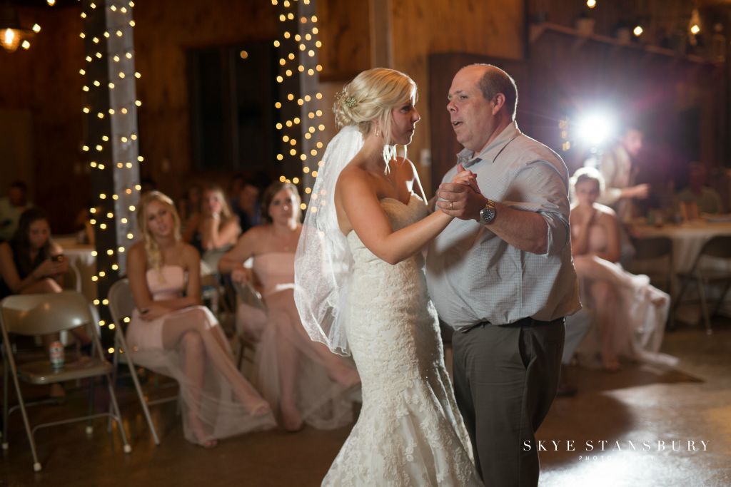 Gentry Wedding - photos courtesy of https://www.facebook.com/skyestansburyphotography